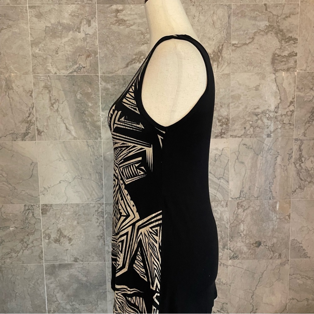 Edista Geometric Tank Top - Picture 5 of 8